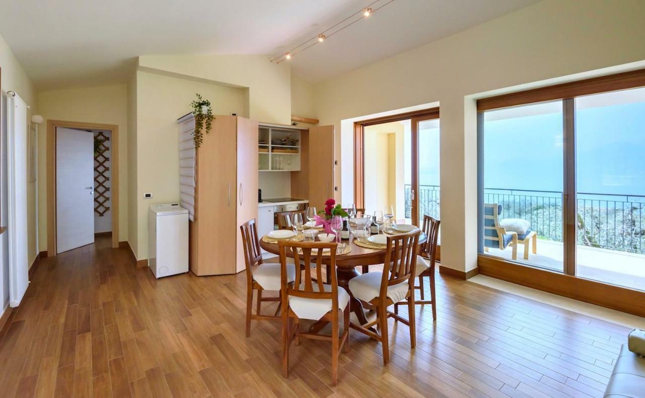Maison Balu Villa Torri del Benaco Kültér fotó