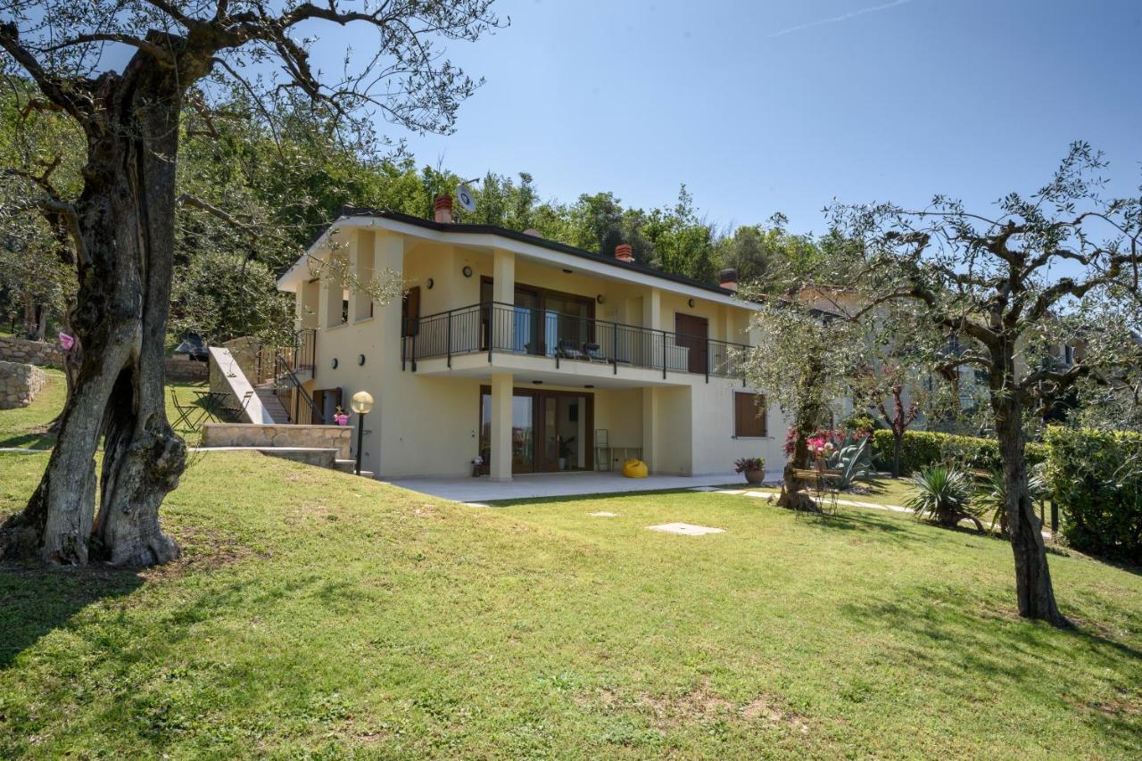 Maison Balu Villa Torri del Benaco Kültér fotó